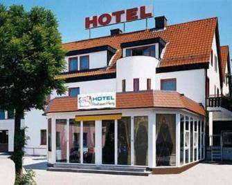 Hotel Postbauer Heng - Postbauer-Heng - Edificio
