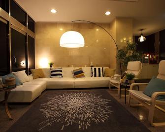 Namwon River Hotel - Namwon - Sala de estar