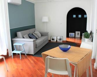 Alley house historical center - Catania - Living room