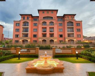 Mestil Hotel & Residences - קמפאלה - בניין