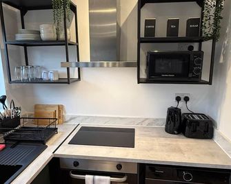 Luxury studio - Bristol - Kitchen