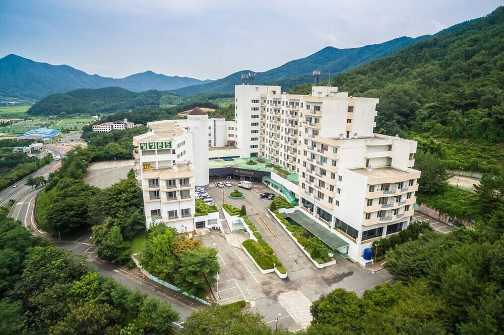 يلسونج بوجوك كوندومينيوم ريزورت