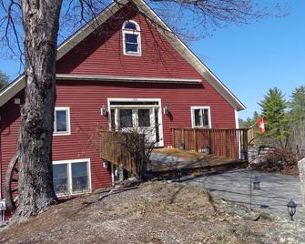 Beautiful spot for family reunion or wedding guests - Newport - Building