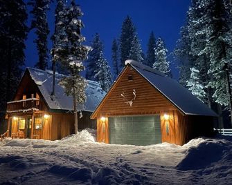 Cozy Rustic Cabin, Snowmobile-Ohv Trails/Woodstove/Treager Bbq/Games & Puzzles - La Pine - Building