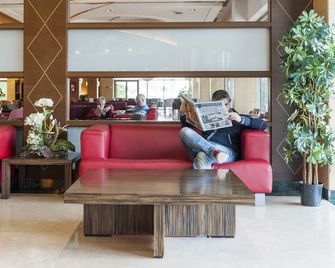 Hotel Mediterraneo Benidorm - Benidorm - Lobby