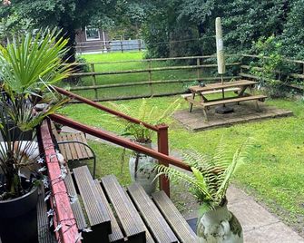 2 Bed Lodge - Sleeps 4 - Pets - Parking - Wifi - Holsworthy