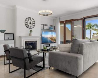 Townhouse in Paraiso - Estepona - Sala de estar