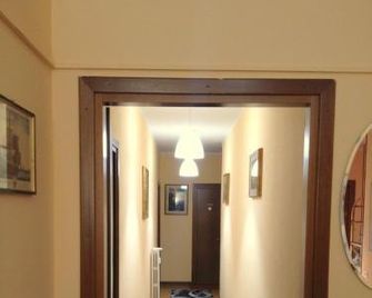 Star Hostel San Siro Fiera - Mailand - Flur