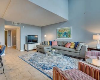 Modern Point Venture Vacation Rental w/ Deck! - Leander - Sala de estar