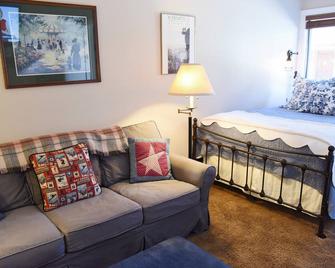 Downtown Studio, your place to stay while in Sun Valley - Ketchum - Bedroom