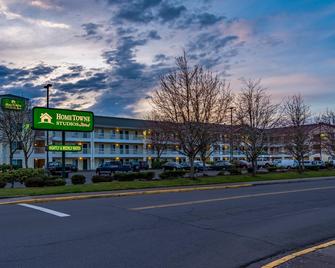 HomeTowne Studios by Red Roof Eugene - Springfield - Springfield - Rakennus