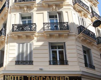 Trocadero - Nice - Bina