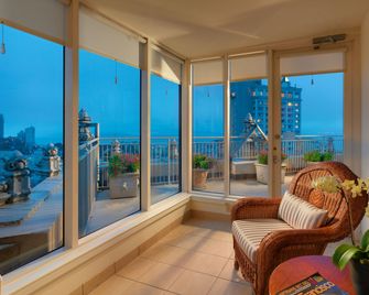 Intercontinental Hotels Mark Hopkins San Francisco By IHG - San Francisco - Balcony