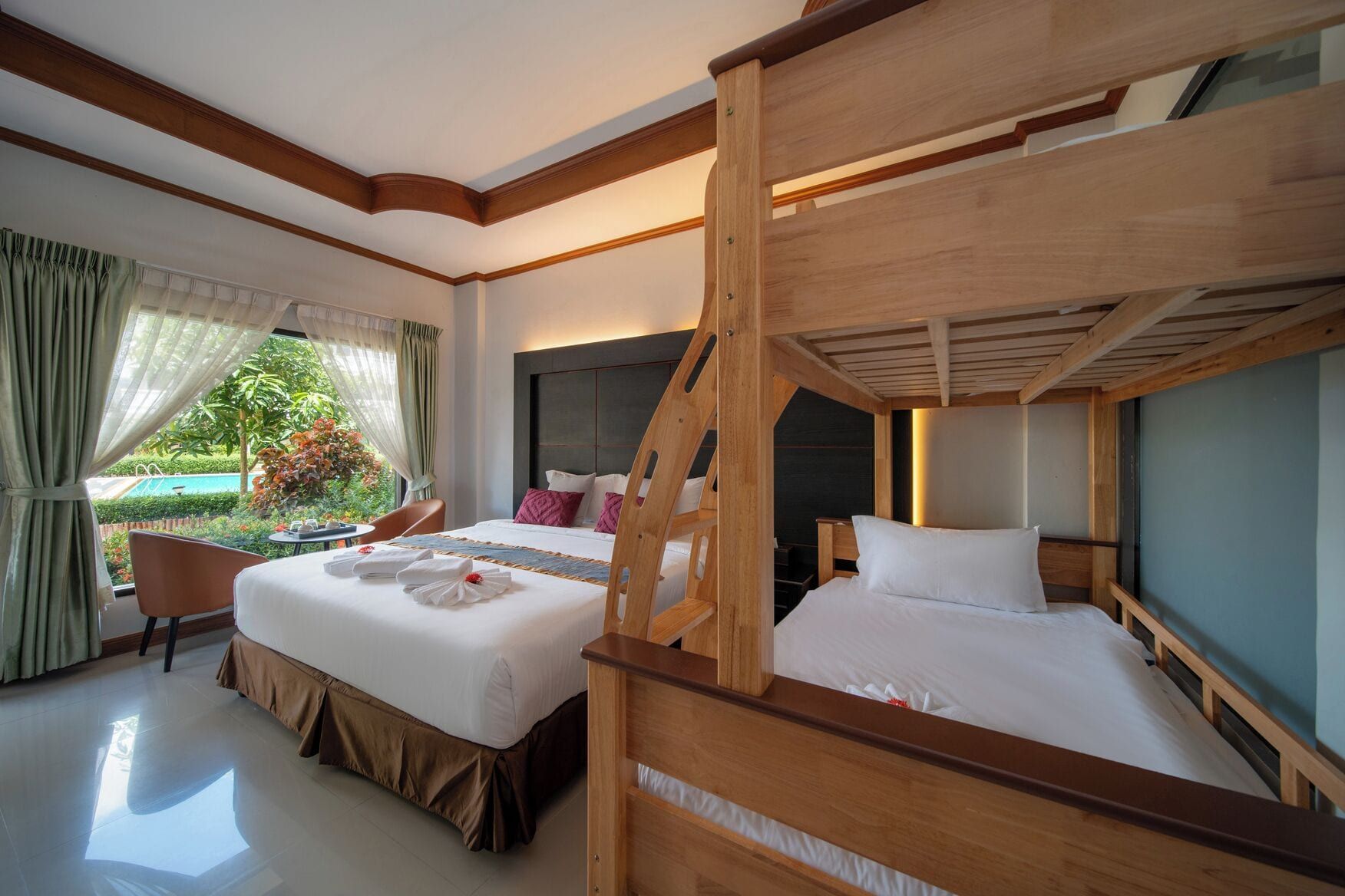 Blue Carina Hotel Phuket - Wichit