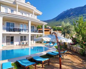 Private 5 Bedroom Villa In Ovacik With Heated Pool And Wifi - Ölüdeniz - Piscina