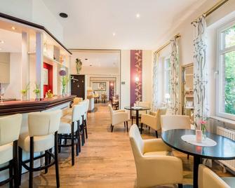 Hotel Blumlage - סלה - מסעדה