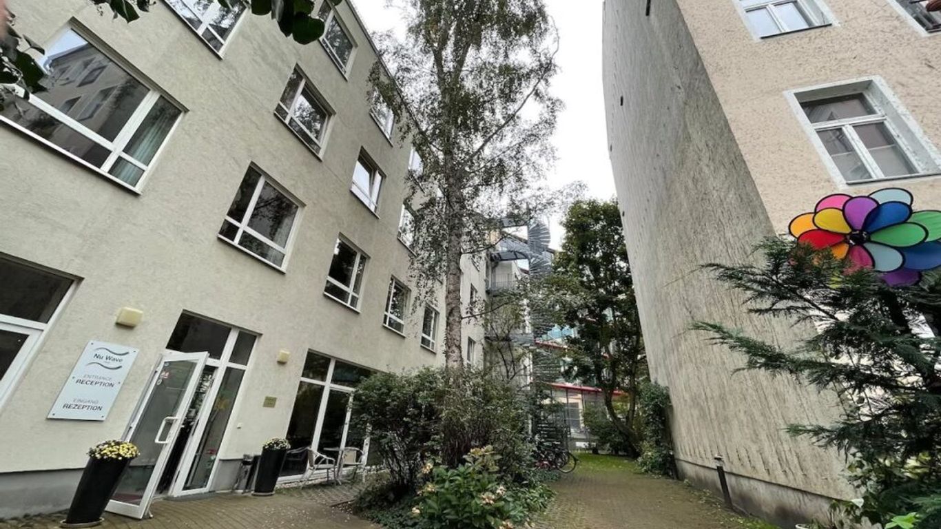 Nu Wave Hotel Berlin - Digital Check-In 2025