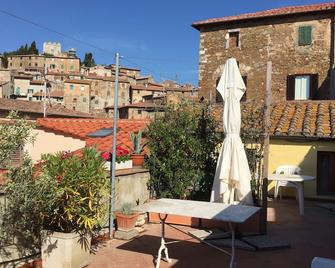 Mediterranean Tuscany, Charming House In Medieval Town, For 4 People - Campiglia Marittima - Balcone