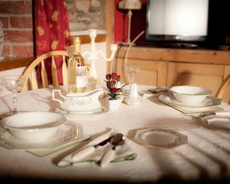 Cosy & homely cottage 1m from Brixham-Tucked away from the hustle and bustle . - Brixham - Dining room