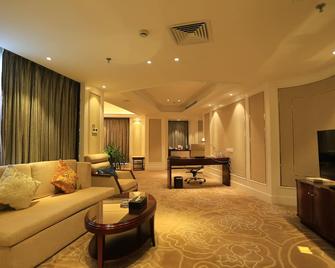 Baoji Jianguo Hotel - Baoji - Huiskamer