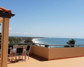 Villa Mar Colina - Yeppoon - Balcony