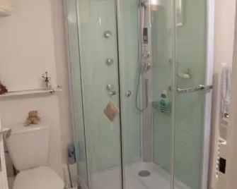 Chateau View Chambres d'hôtes - Quillan - Bathroom