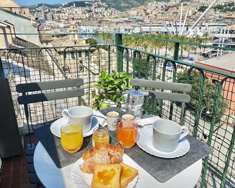 Happy Family Apartments Panorama - Génova - Balcón