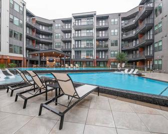 Best Stylish Place Called Home @downtown - Austin - Piscina