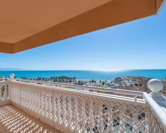 Hotel Parasol by Dorobe - Torremolinos - Balkon