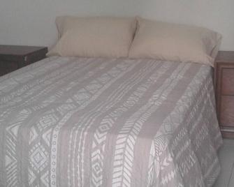 Comodo cuarto de Hostal individual 51 - Monterrey - Chambre