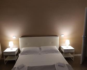 Summer Rooms - Margherita di Savoia - Slaapkamer