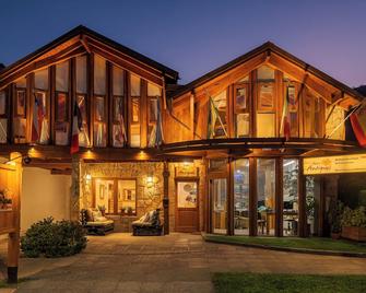 Hotel Antiguos - San Martín de los Andes - Building