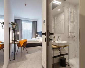 Platinum Hotel & Residence Wilanów - Warsaw - Bedroom