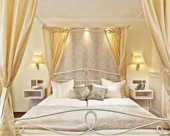 Hotel Schlosskrone - פוסן - חדר שינה