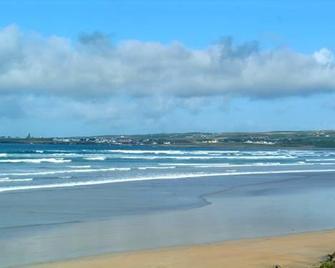 Sancta Maria Hotel - Lahinch - Beach