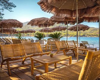 Valamar Amicor Resort - Stari Grad - Innenhof