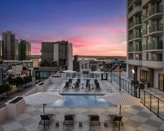 Courtyard by Marriott San Diego Downtown Little Italy - San Diego - Uima-allas