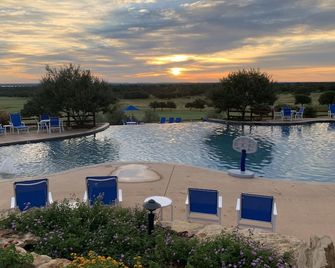 The Hideout Golf Club & Resort - Brownwood - Zwembad