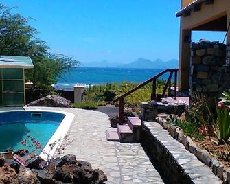 Doucimar Pavilion. Located next to Porto Novo at the place called Praya de Topo - Porto Novo - Piscina