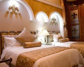 Hotel Elena - Puebla City - Bedroom