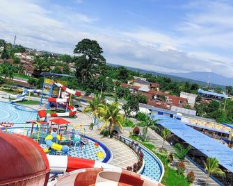 Manna Hotel Pematangsiantar - Pematangsiantar