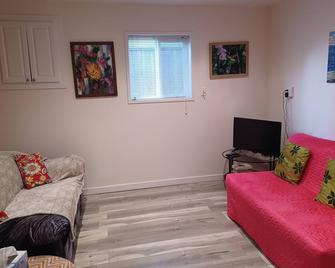 Two bedrooms near skytrain in Vancouver - Vancouver - Sala de estar
