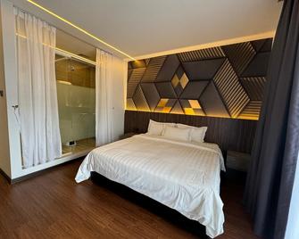 Cyther Stay Hotel - Tawau - Bedroom