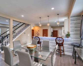 Ideal for larger groups - Baltimore - Comedor