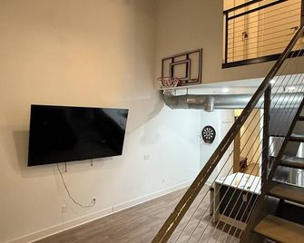 Spacious Modern Escape in Atlantic Station - Atlanta - Stairs