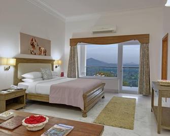 Fateh Garh Resort by Fateh Collection - Udaipur - Bedroom