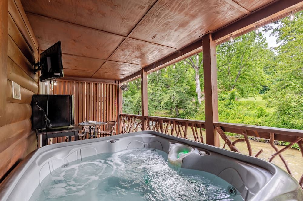 Qualla Cabins and Motel Cherokee near Casino - Whittier