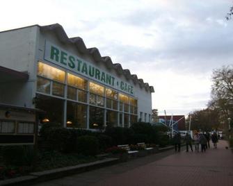 John Brinckman - Boltenhagen - Edificio