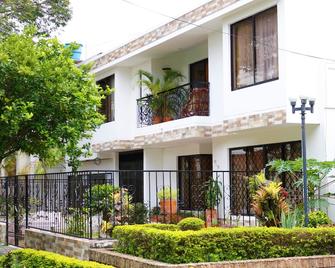 Casa Hostal Las Mercedes - Palmira - Edificio