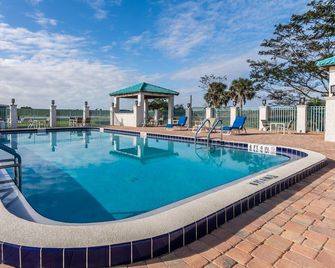 Lakeshore Resort and Marina - Okeechobee - Басейн